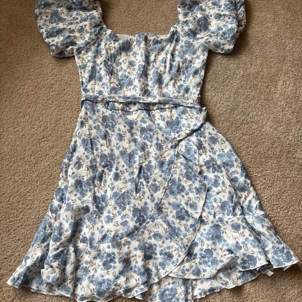 Matix Clothing Company Blue and White Patterned Top